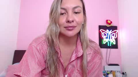 Snapshot of danika_bellaa chatting on December 28, 2024, 12:47 am K A R O L online show from December 28, 2024, 12:47 am