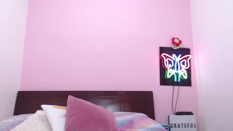 Snapshot of danika_bellaa chatting on February 27, 2025, 9:36 pm K A R O L online show from February 27, 2025, 9:36 pm