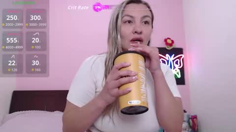 Snapshot of danika_bellaa chatting on November 9, 2025, 9:57 pm K A R O L online show from November 9, 2025, 9:57 pm