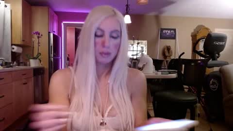 DanikaWhite69 online show from December 12, 2024, 4:37 am
