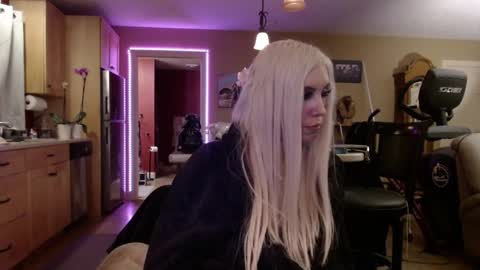 DanikaWhite69 online show from December 19, 2024, 8:45 am