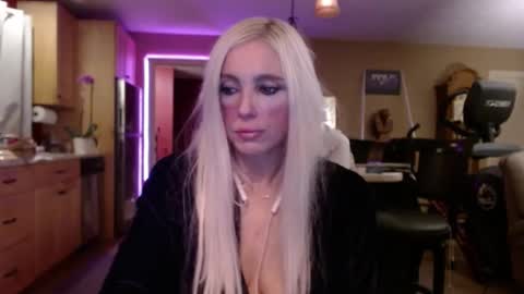 DanikaWhite69 online show from December 28, 2024, 11:19 am