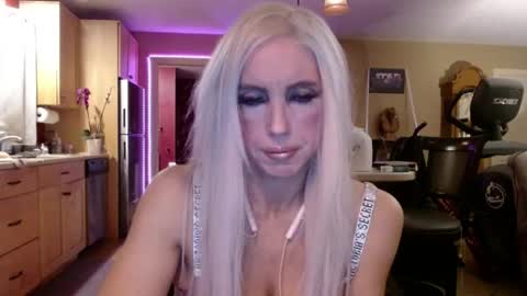 DanikaWhite69 online show from March 19, 2026, 1:48 pm