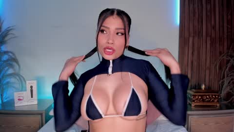 Dani Leon  online show from January 21, 2025, 8:32 pm