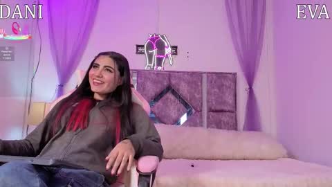 Danilu and Eva online show from February 9, 2026, 6:23 pm