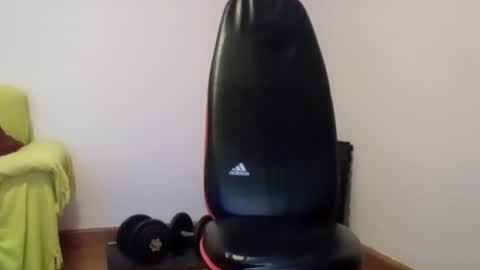 daniroca8 online show from November 5, 2025, 2:44 am