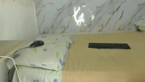 Snapshot of danisha99 chatting on September 27, 2025, 10:31 am INSTAGRAM Minni Moom online show from September 27, 2025, 10:31 am