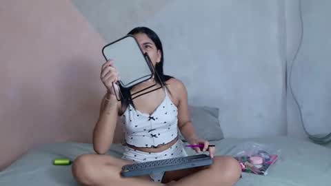 danka_smith online show from September 16, 2025, 11:50 pm