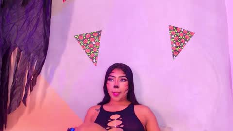 danka_smith online show from October 31, 2025, 8:04 am