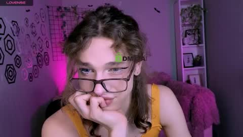 Snapshot of dann_foxy chatting on November 2, 2025, 9:06 pm dann foxy online show from November 2, 2025, 9:06 pm