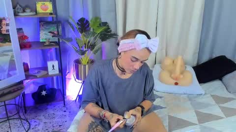 Snapshot of danna__castle chatting on September 25, 2025, 5:55 am Dannacastle online show from September 25, 2025, 5:55 am