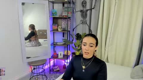 Snapshot of danna__castle chatting on October 4, 2025, 4:54 am Dannacastle online show from October 4, 2025, 4:54 am