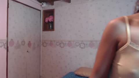 Snapshot of danna_luz1 chatting on March 2, 2026, 12:01 pm Luz online show from March 2, 2026, 12:01 pm