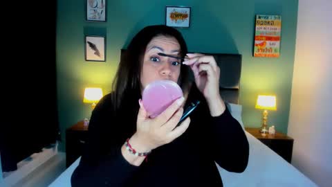 Snapshot of dannaboobsx chatting on November 3, 2025, 12:35 am Hilary online show from November 3, 2025, 12:35 am