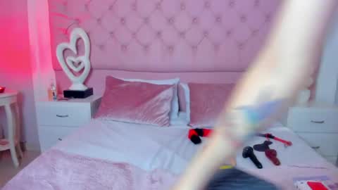 Snapshot of dannaflame_ chatting on May 31, 2026, 9:27 pm Danna online show from May 31, 2026, 9:27 pm