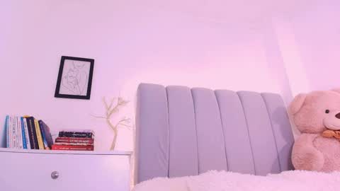 Snapshot of dannahyde chatting on January 17, 2026, 4:11 pm Insta DannaBlueX online show from January 17, 2026, 4:11 pm