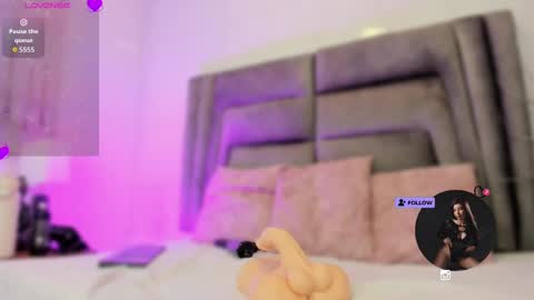 Danna online show from October 3, 2025, 7:55 pm