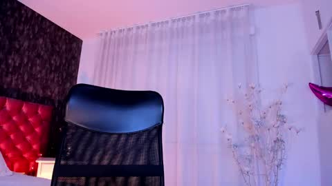 Danna online show from December 19, 2024, 7:07 pm