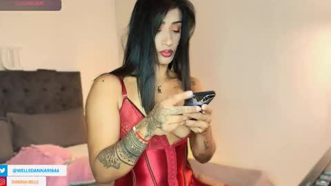 Snapshot of dannawells chatting on October 12, 2025, 3:33 pm Danna Wells online show from October 12, 2025, 3:33 pm