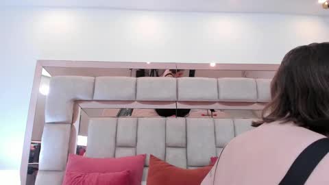 Danna online show from February 12, 2026, 12:00 pm