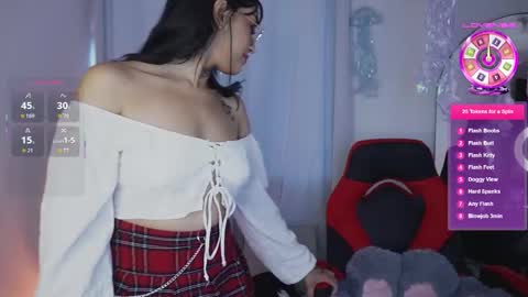    online show from November 7, 2025, 9:04 pm