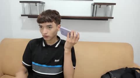Snapshot of danniels_sweet chatting on January 3, 2025, 12:52 pm danniels_sweet online show from January 3, 2025, 12:52 pm