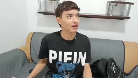 Snapshot of danniels_sweet chatting on January 11, 2025, 12:40 pm danniels_sweet online show from January 11, 2025, 12:40 pm
