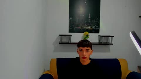 Snapshot of danniels_sweet chatting on January 14, 2025, 12:35 pm danniels_sweet online show from January 14, 2025, 12:35 pm
