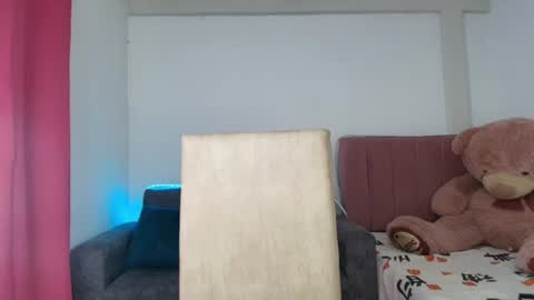 danny_cam1423 online show from June 22, 2026, 4:48 pm