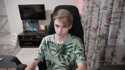 Snapshot of danny_fox888 chatting on December 19, 2024, 6:01 am Daniel online show from December 19, 2024, 6:01 am