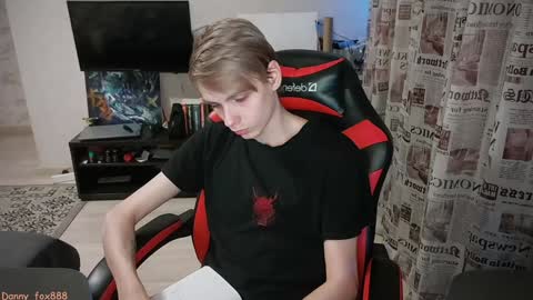 Snapshot of danny_fox888 chatting on January 9, 2025, 5:00 pm Daniel online show from January 9, 2025, 5:00 pm