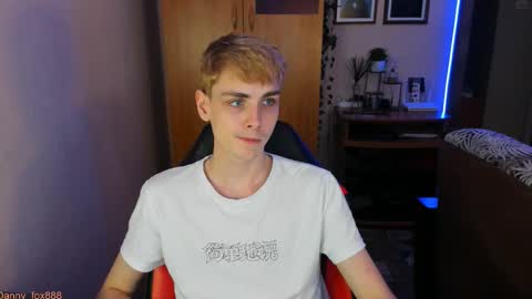 Snapshot of danny_fox888 chatting on September 9, 2025, 5:01 pm Daniel online show from September 9, 2025, 5:01 pm