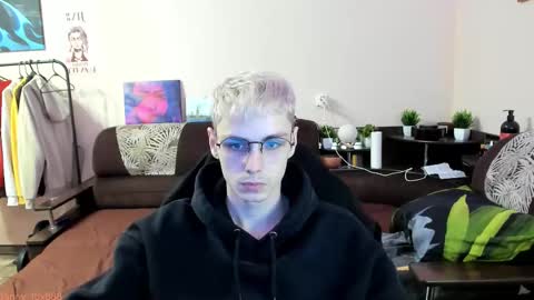 Snapshot of danny_fox888 chatting on October 17, 2025, 10:12 pm Daniel online show from October 17, 2025, 10:12 pm