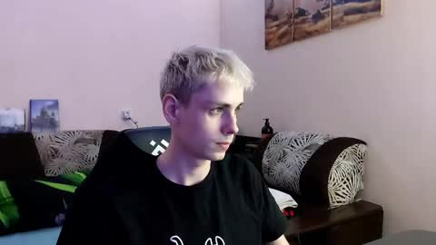 Snapshot of danny_fox888 chatting on October 20, 2025, 9:59 pm Daniel online show from October 20, 2025, 9:59 pm