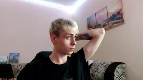 Snapshot of danny_fox888 chatting on October 26, 2025, 1:50 pm Daniel online show from October 26, 2025, 1:50 pm