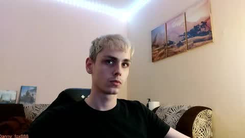 Snapshot of danny_fox888 chatting on October 29, 2025, 6:20 pm Daniel online show from October 29, 2025, 6:20 pm