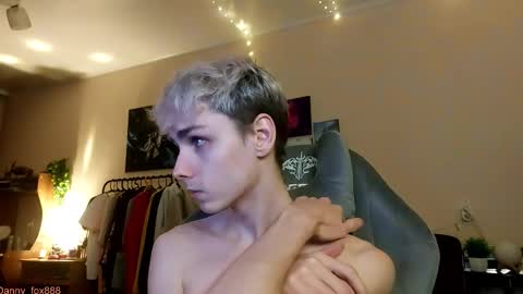 Snapshot of danny_fox888 chatting on December 16, 2025, 8:25 pm Daniel online show from December 16, 2025, 8:25 pm