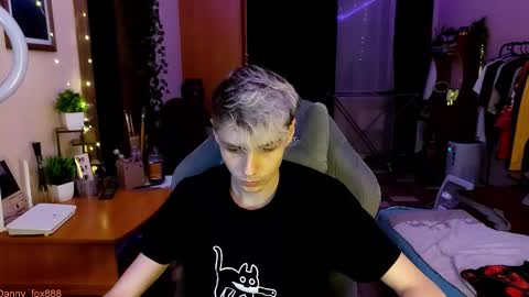 Snapshot of danny_fox888 chatting on February 18, 2026, 4:03 pm Daniel online show from February 18, 2026, 4:03 pm