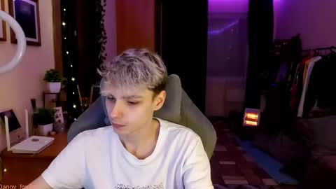 Snapshot of danny_fox888 chatting on February 25, 2026, 3:10 pm Daniel online show from February 25, 2026, 3:10 pm