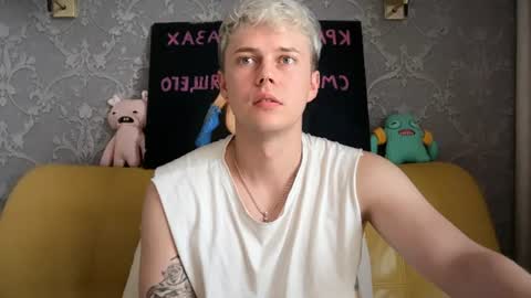 Snapshot of danny_love01 chatting on June 16, 2026, 9:45 am danny online show from June 16, 2026, 9:45 am