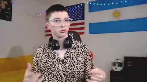 Danny online show from October 24, 2025, 9:49 am