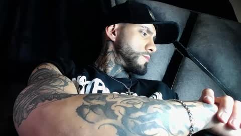 Snapshot of dante_d_angelo_ chatting on May 17, 2026, 6:44 am dante_d_angelo_ online show from May 17, 2026, 6:44 am