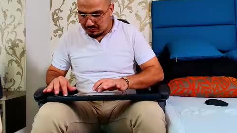Dante  online show from June 25, 2026, 12:43 am