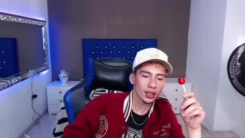 Snapshot of dante_tompson chatting on January 30, 2025, 12:37 pm Dante online show from January 30, 2025, 12:37 pm