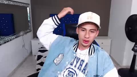 Snapshot of dante_tompson chatting on January 31, 2025, 12:18 pm Dante online show from January 31, 2025, 12:18 pm