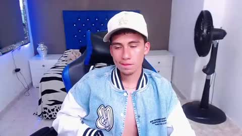 Snapshot of dante_tompson chatting on February 6, 2025, 3:31 pm Dante online show from February 6, 2025, 3:31 pm