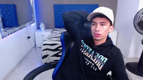 Snapshot of dante_tompson chatting on February 7, 2025, 12:28 pm Dante online show from February 7, 2025, 12:28 pm