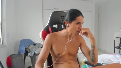 X Dante7373574 online show from November 14, 2025, 9:57 pm