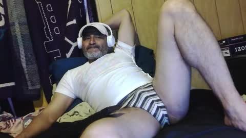 dantehot82 online show from February 13, 2026, 3:30 pm