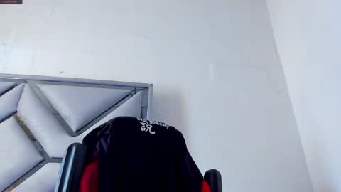 Dante online show from December 5, 2025, 6:48 pm